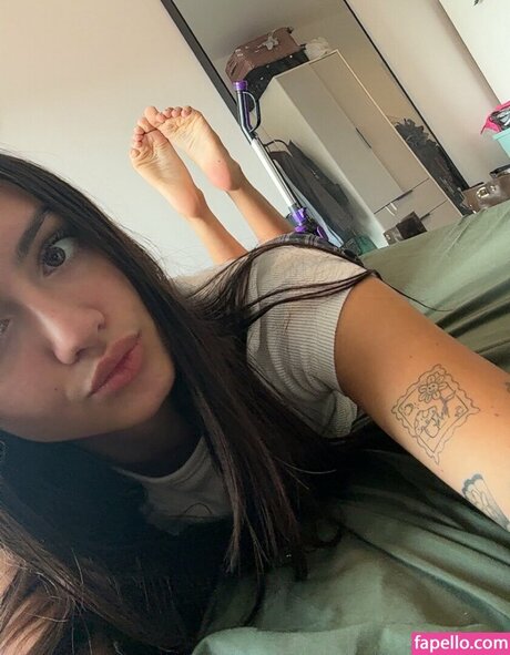 Elisha Walbyoff star beautiful pic