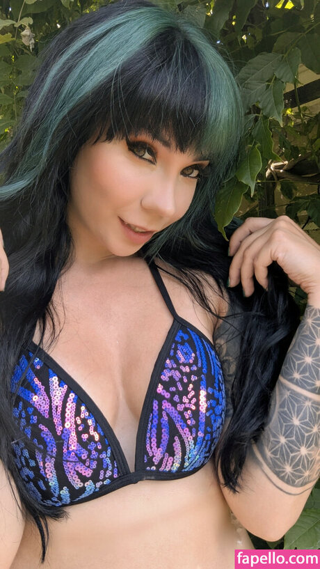 Chloe Drinkwater perfect model pictures