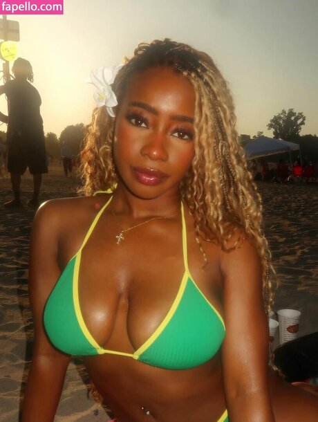 latina onlyfans exclusive pictures