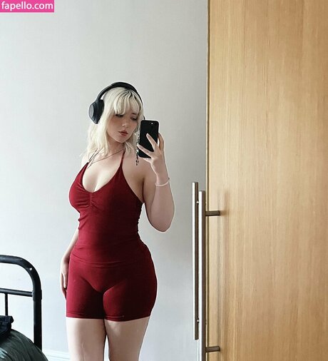 kvwviiju erotic actress images