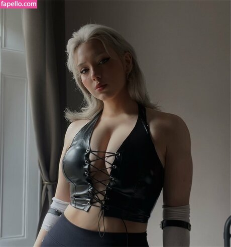 kvwviiju adult model photos