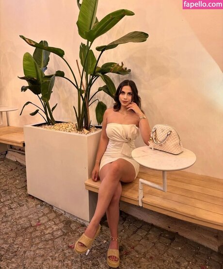 sseliingn star pornographic galleries