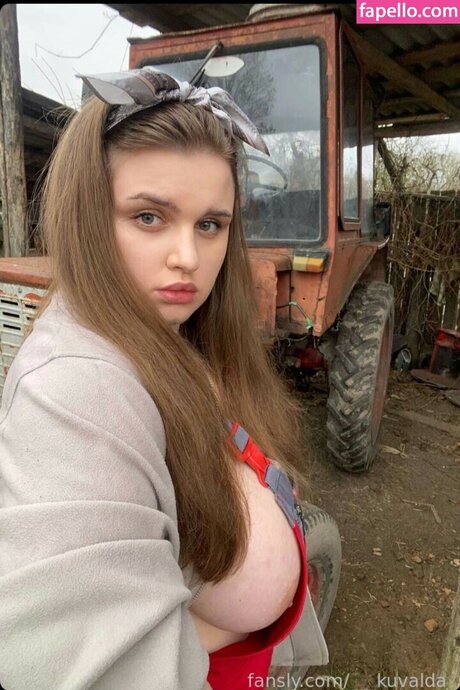 ___kuvalda___ star xxx photo