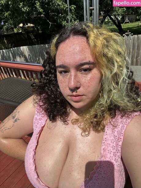 Actualneetgirl star beautiful pic