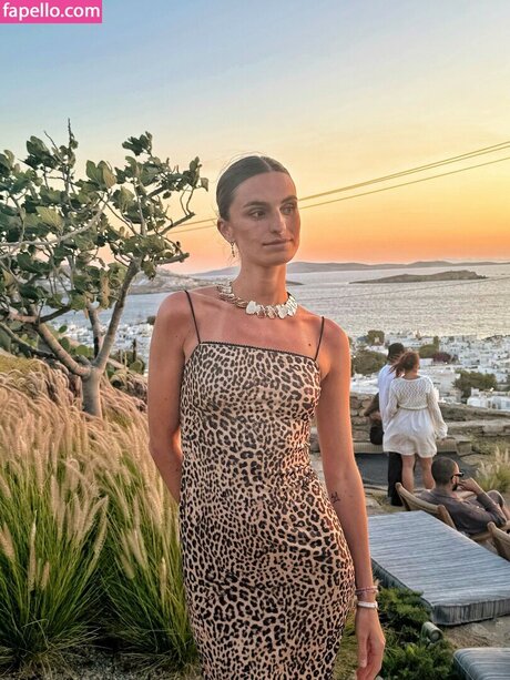 Thea GS nude pornstar pics