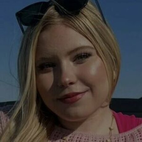 Sadie Stone art actress pic