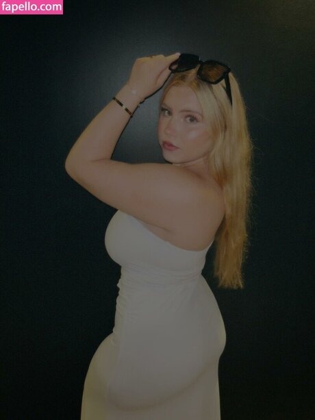 Sadie Stone naked star images