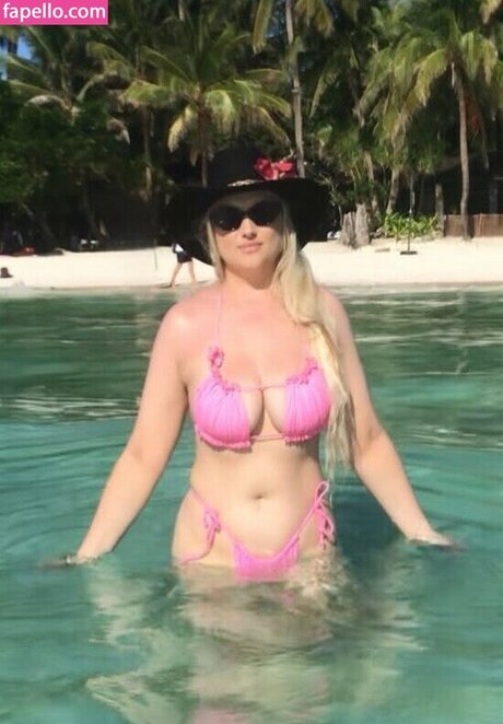 Amber Koltzow Bastick pretty star img