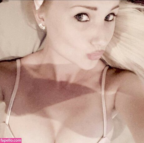 Amber Koltzow Bastick pretty pornstar pics