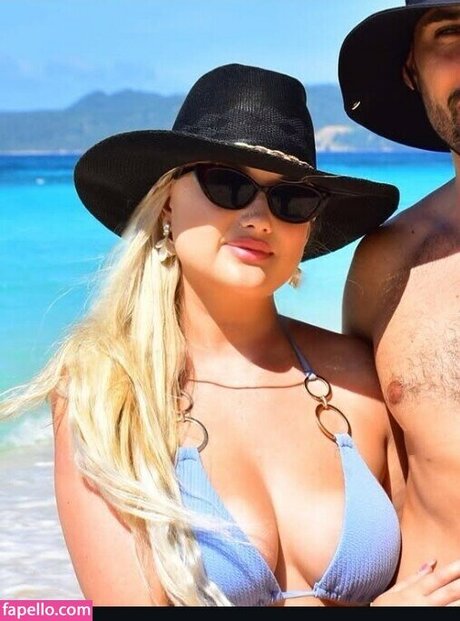 Amber Koltzow Bastick pretty actress pics