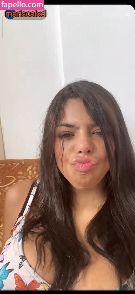 Ale oficial model naked gallery