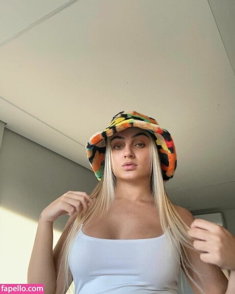 Lavinia Miranda star pornographic image