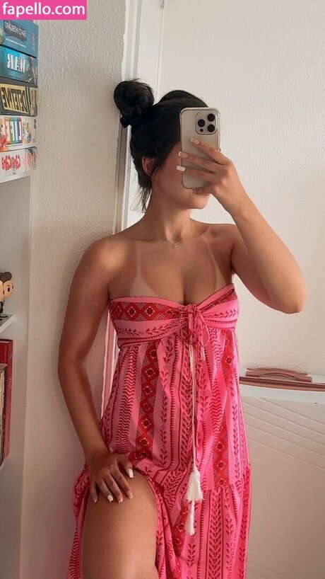 Larissa Costa star pics