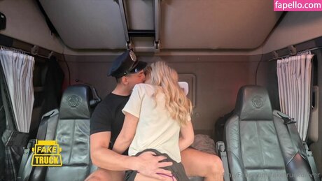 Ravenous Wife model high quality picture