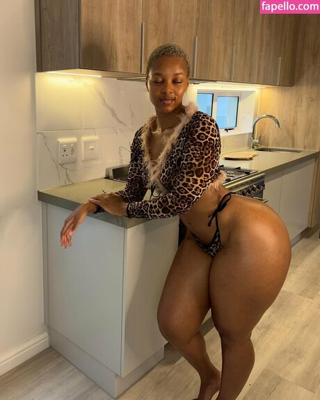 Faustina Thobakgale model sexy pics