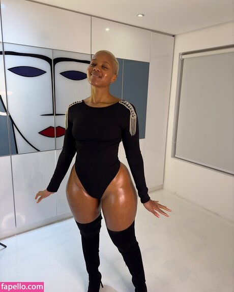 Faustina Thobakgale erotic model photos