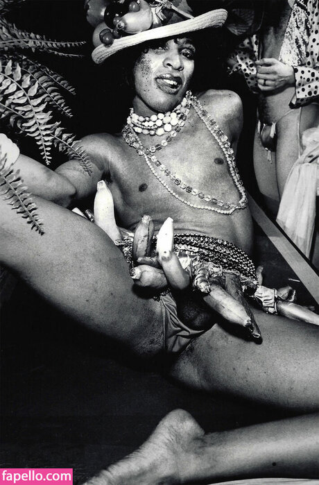 Arlene Le star nudes pics