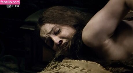 Josefine Preu_ sex actress img