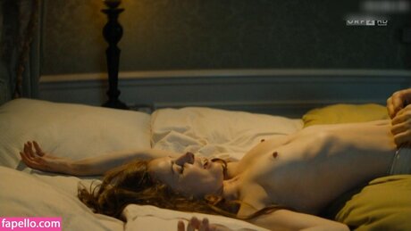 Josefine Preu_ sexy actress gallery