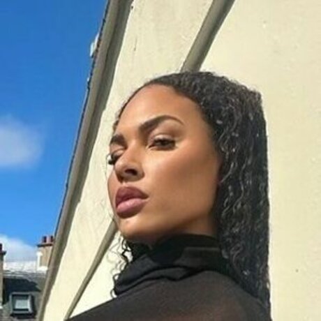 Liz Cambage free actress image