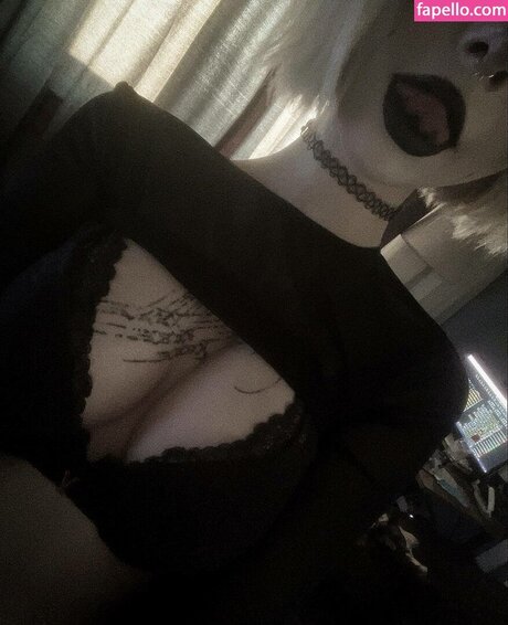 Paradoxy xxx actress archive