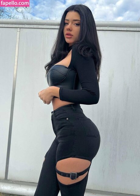 vanessareinhardt model high quality pic