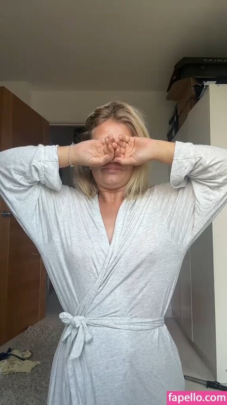 Harriet Cowan From Clarkson s Farm beautiful actress images