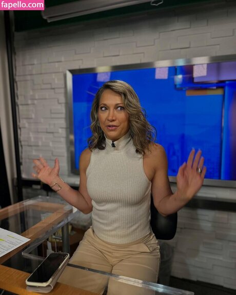 Ginger Zee nudes star images
