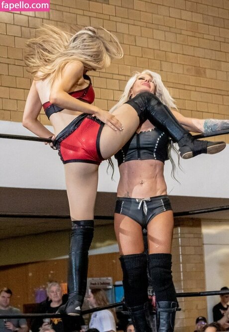 Zayda Steel pornstar nude image