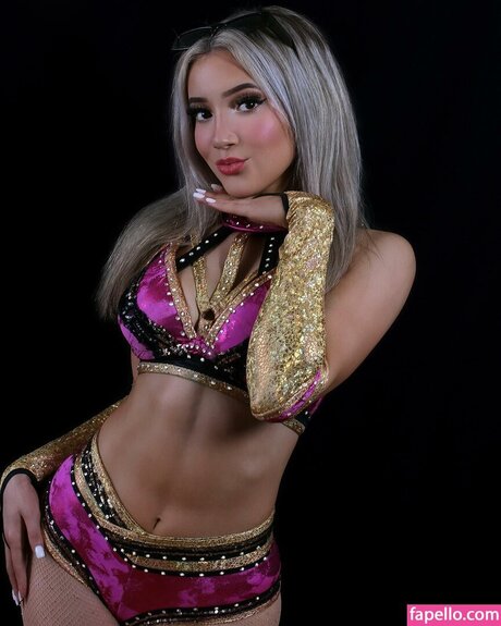 Zayda Steel pretty star gallery