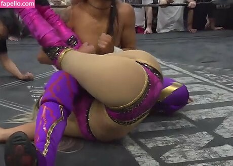 Zayda Steel model sexy picture