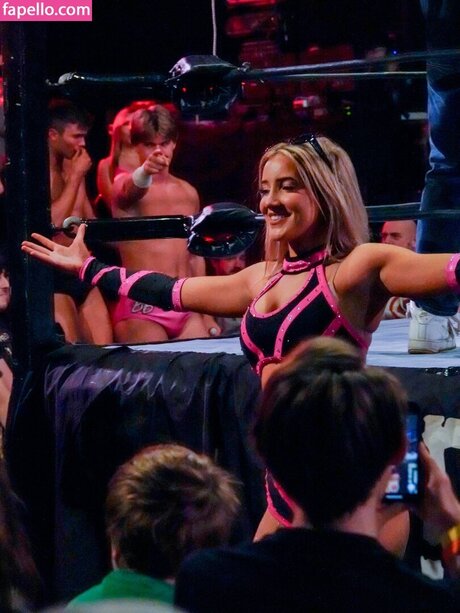 Zayda Steel star nude archive