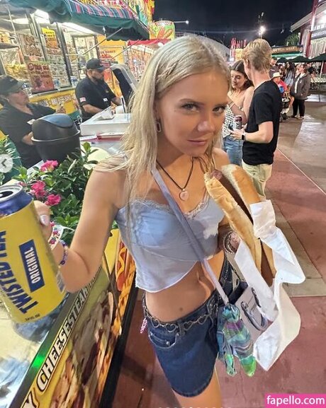 Mary Kate Willis pornstar hot images