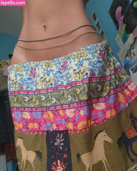 mama moons sexy pornstar pic