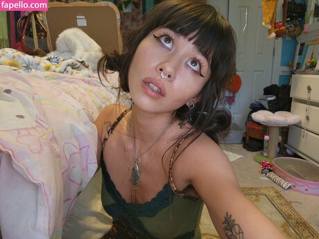 mama moons pornstar gallery