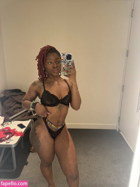 Locdbree pornstar adult pic