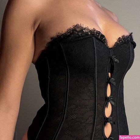 Alexis Carrington perfect pornstar img