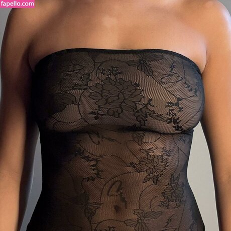 Alexis Carrington pornographic model photos