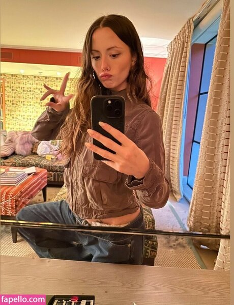 Lily Mo Sheen star sex archive