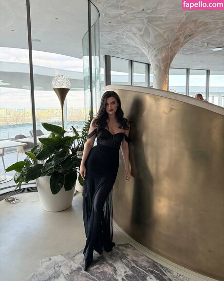 glazalinkaaa hot pornstar image