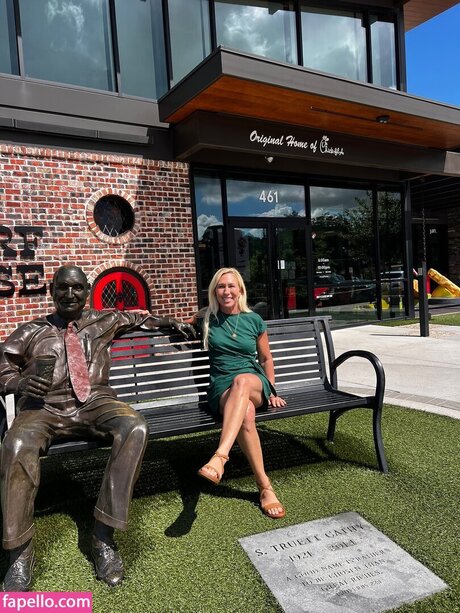 Marjorie Taylor Greene sex pornstar pic