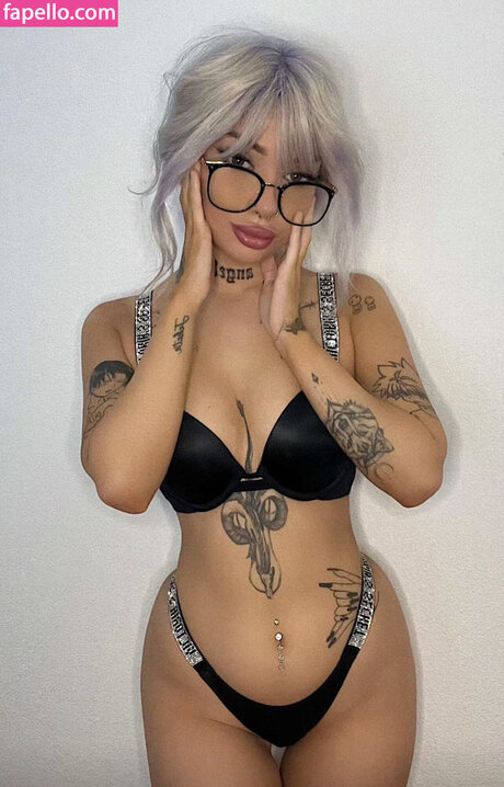 Jennifer Jeketa hot actress gallery