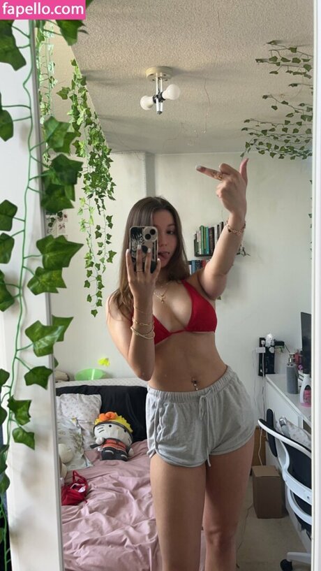 JFHailey sexy actress picture