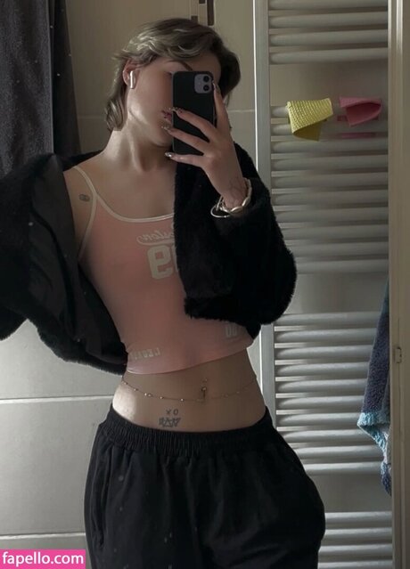 sky stn_ star erotic image