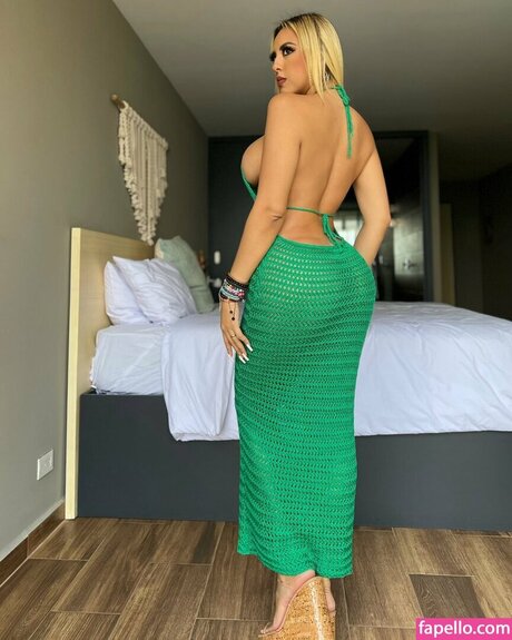 Kimy Leveron pretty pornstar pics