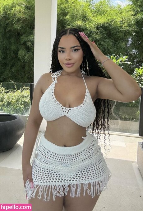 angela2saucy perfect model picture