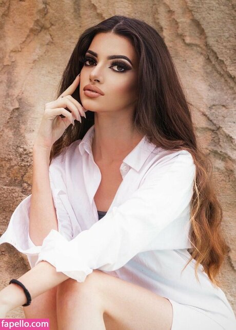 Fabiola Baglieri naked pornstar galleries