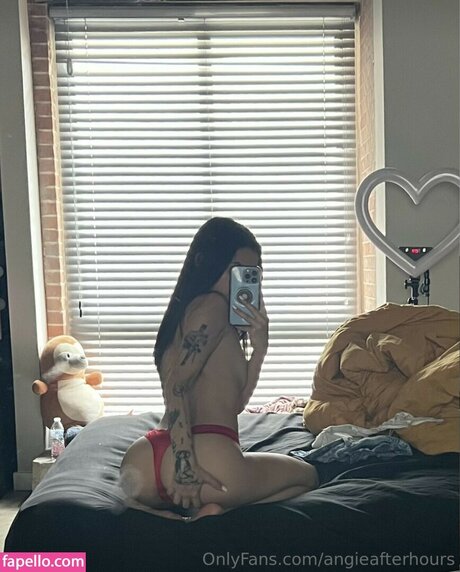 Angierzzz nude model pictures