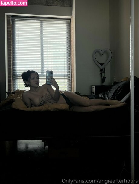 Angierzzz naked pornstar archive