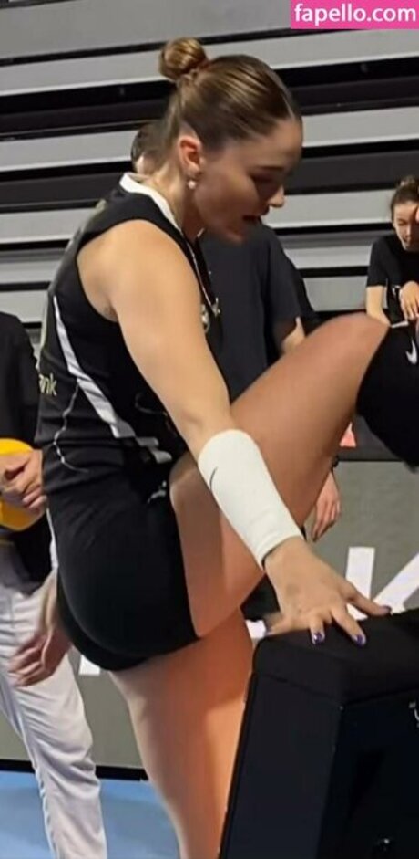 Emma Belle pretty actress gallery